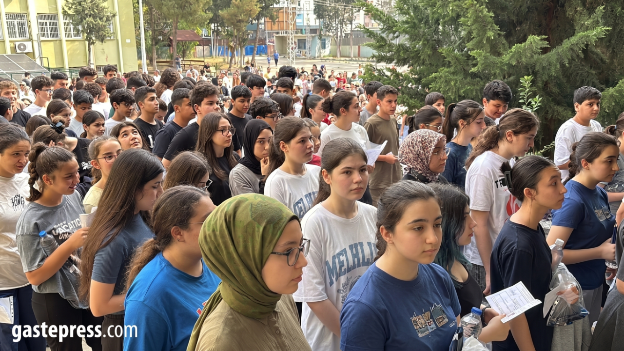 Erzincan'dan LGS'de Büyük Başarı: 3 Öğrenci Türkiye Birincisi Oldu!