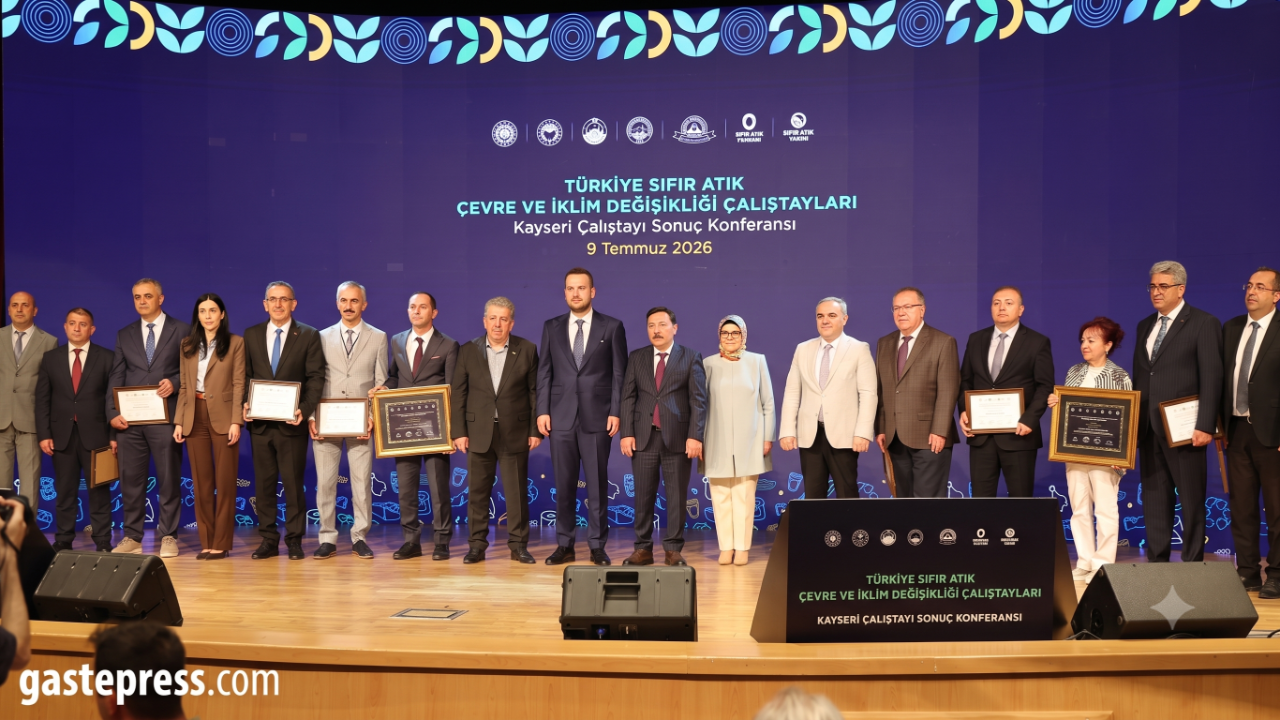 Melikgazi Belediyesi’ne Sıfır Atık Başarısı İçin Teşekkür Plaketi!