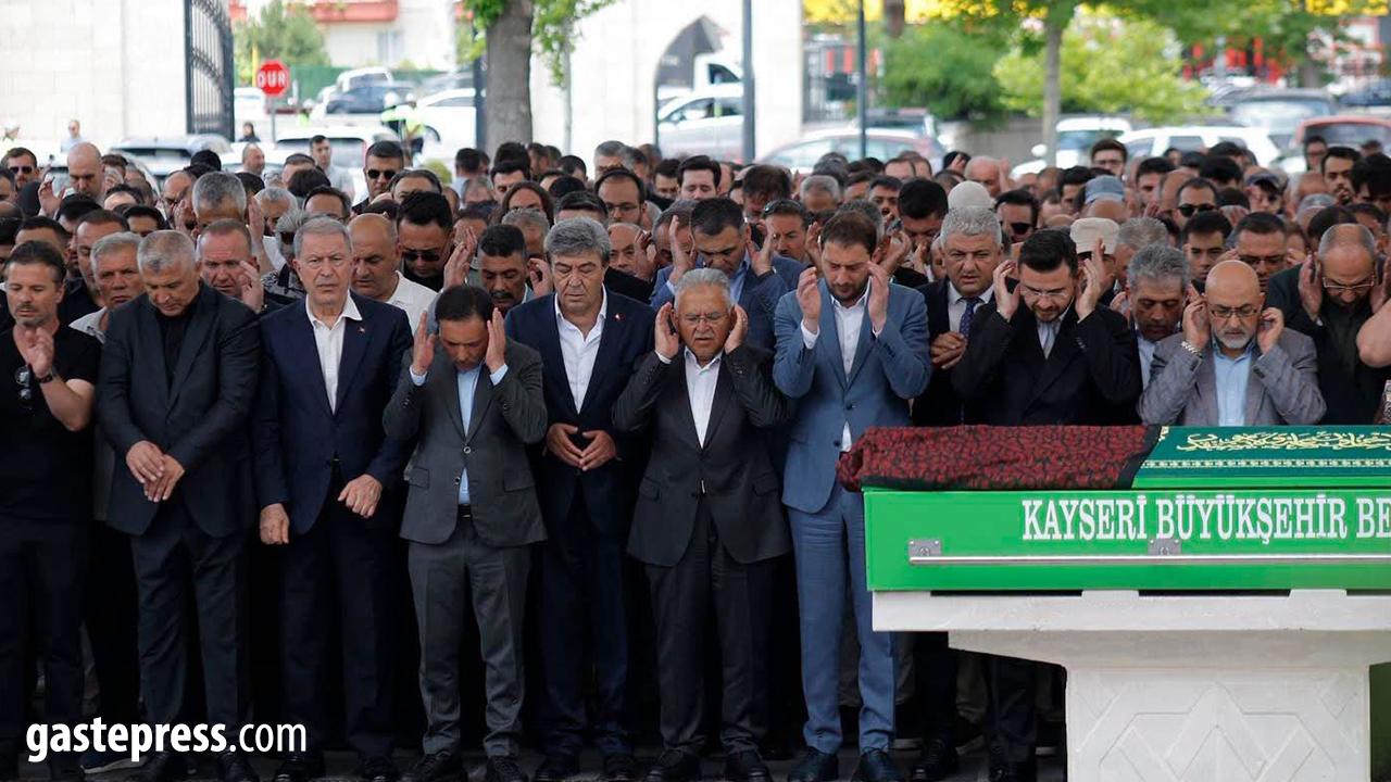Mimarsinan OSB Başkanı Mehmet Arar'ın Babası Arslan Arar Son Yolculuğuna Uğurlandı!