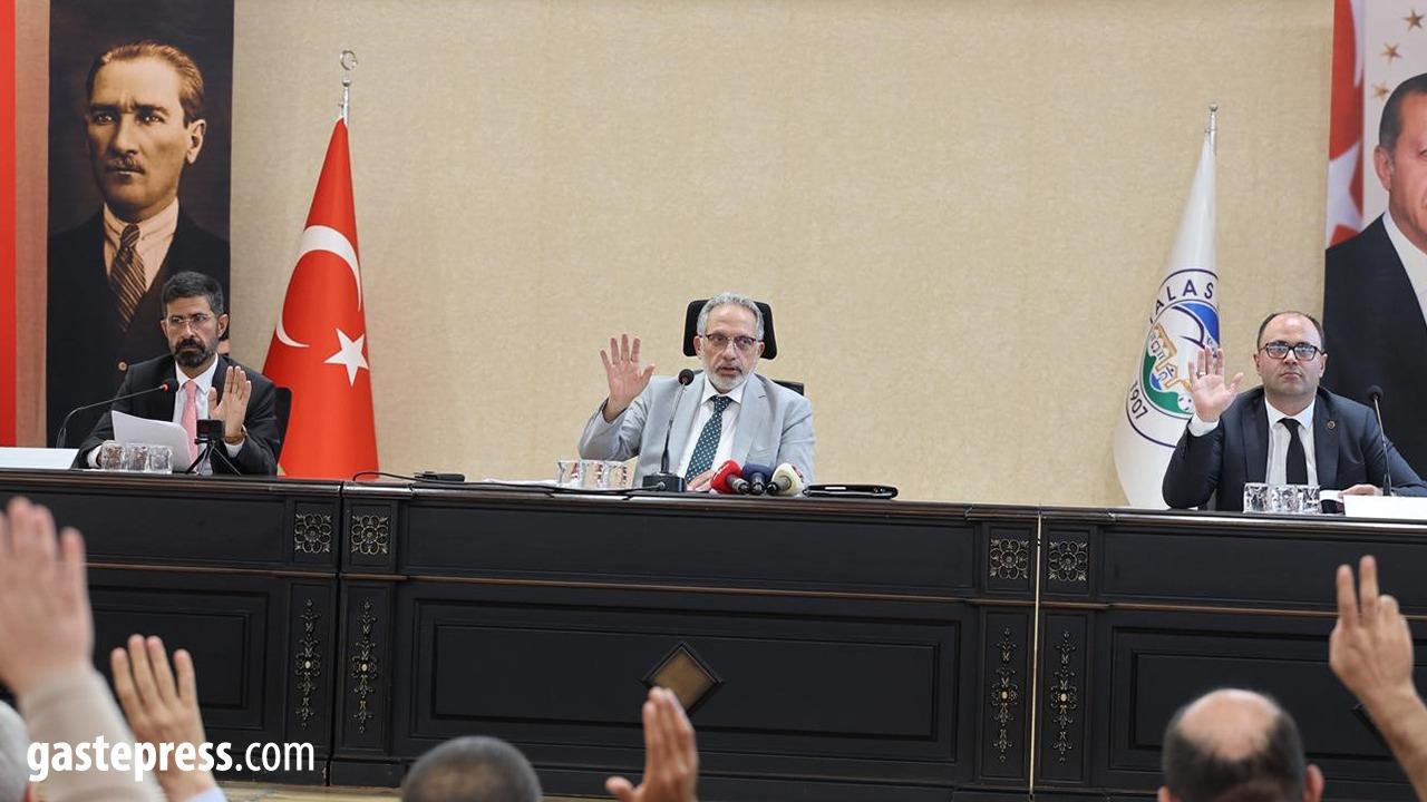 Unutulmaz İsimler Talas'ta Yaşatılacak! Meclisten Parklara İsim Kararı!